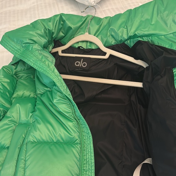 Alo ski jacket - Picture 2 of 6